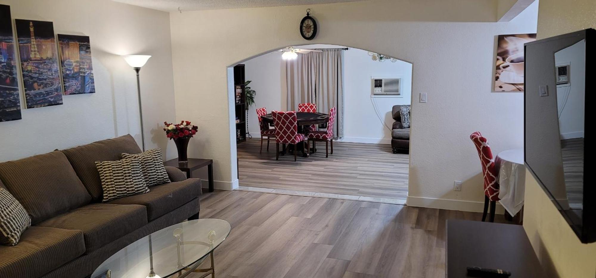 Vacation 3.5 Mi To Strip/dt/outlt Up To 8 Gst Ferienhaus Las Vegas