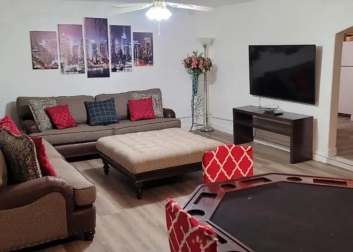 Vacation Home 3.5 Mi To Strip/Dt/Outlt Up To 8 Gst